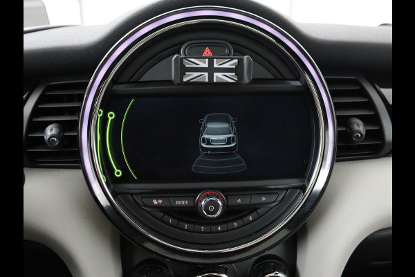 MINI Cooper S 2.0 Chili Serious Business | Panoramadak | Leder | Head-Up | Navigatie | Full LED | Harman/Kardon | Climate control | Keyless | Parkeerhulp | Cruise control
