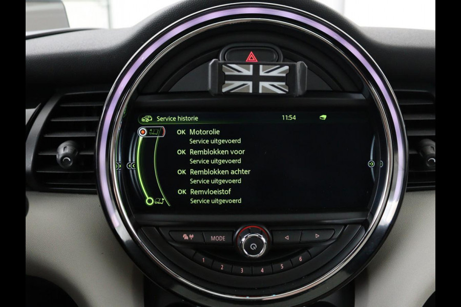 MINI Cooper S 2.0 Chili Serious Business | Panoramadak | Leder | Head-Up | Navigatie | Full LED | Harman/Kardon | Climate control | Keyless | Parkeerhulp | Cruise control