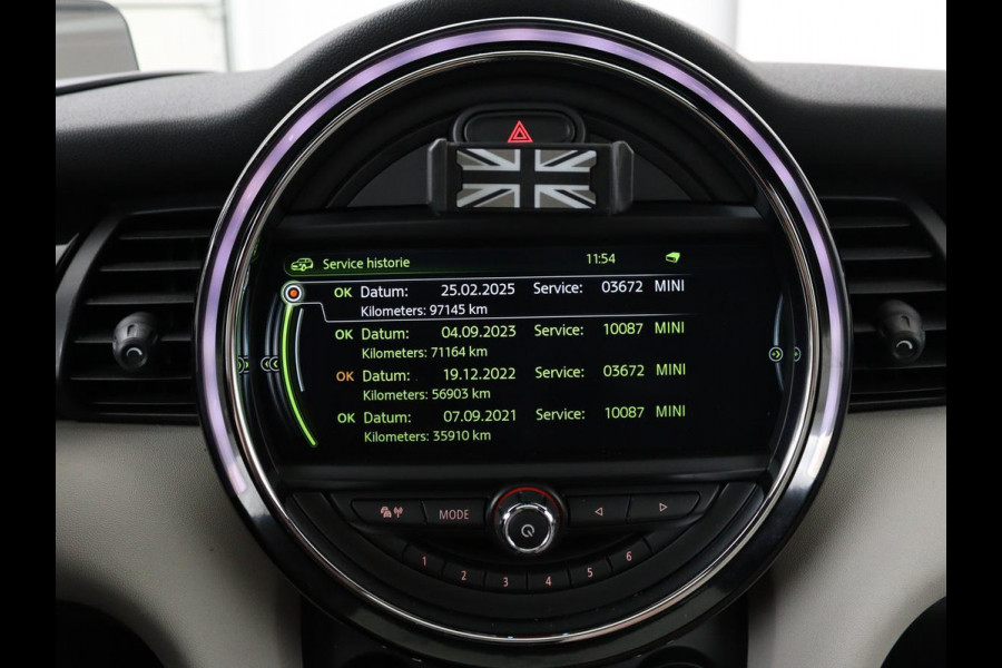 MINI Cooper S 2.0 Chili Serious Business | Panoramadak | Leder | Head-Up | Navigatie | Full LED | Harman/Kardon | Climate control | Keyless | Parkeerhulp | Cruise control