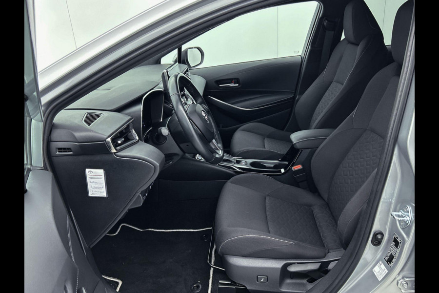 Toyota Corolla Touring Sports 1.8 Hybrid Active CAMERA EL-ACHTERKLEP CARPLAY HEAD-UP