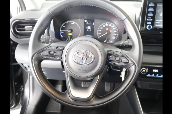 Toyota Yaris 1.5 HYBRIDE BLACKLINE GARANTIE 6-2034 AUTOMAAT. CLOUD NAVI. SLECHTS 10.000 KM.
