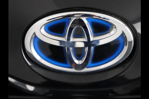 Toyota Yaris 1.5 HYBRIDE BLACKLINE GARANTIE 6-2034 AUTOMAAT. CLOUD NAVI. SLECHTS 10.000 KM.