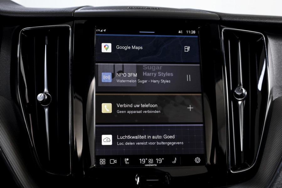 Volvo XC60 2.0 Recharge T6 AWD Plus Dark | S/K-Panodak | Dig. Cockpit | Adapt. Cruise | Memory Stoelen | Elek. Klep | Stoel-+stuurverw. | 360 Camera | NAV+App. Connect | LM 19" | 9452