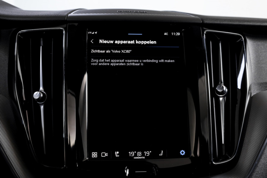 Volvo XC60 2.0 Recharge T6 AWD Plus Dark | S/K-Panodak | Dig. Cockpit | Adapt. Cruise | Memory Stoelen | Elek. Klep | Stoel-+stuurverw. | 360 Camera | NAV+App. Connect | LM 19" | 9452