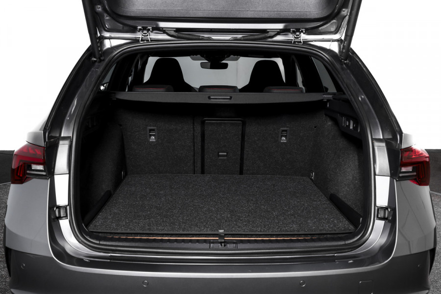 Škoda Octavia Combi 1.4 TSI RS iV PHEV Business - Automaat | Dig. Cockpit | Adapt. Cruise | Stoel-+ Stuurverw. | PDC | Camera | NAV +App. Connect | ECC | Elek. Klep | LM 19" | 4923