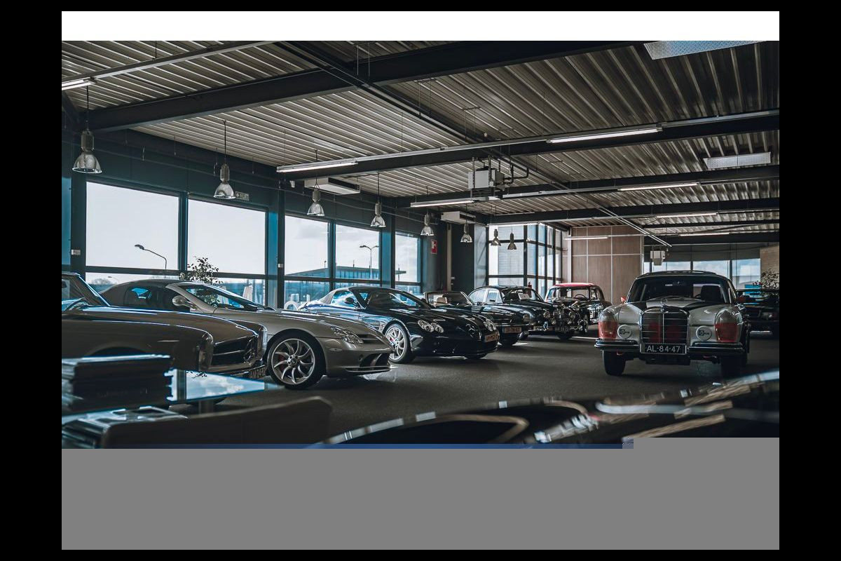 Mercedes-Benz E-Klasse Estate 200 AMG STYLING-NIGHT-CAMERA-TREKHAAK-DODEHOEK-COMPLEET Mercedes-Benz E-Klasse Estate 200 AMG STYLING-NIGHT-CAMERA-TREKHAAK-DODEHOEK-COMPLEET