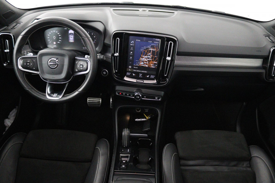 Volvo XC40 2.0 T4 R-Design (PANORAMADAK, CAMERA, STOELVERWARMING, MEMORY SEATS, HARMAN KARDON)