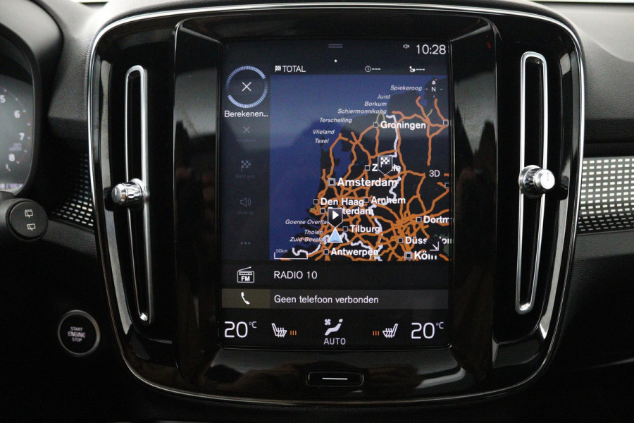 Volvo XC40 2.0 T4 R-Design (PANORAMADAK, CAMERA, STOELVERWARMING, MEMORY SEATS, HARMAN KARDON)