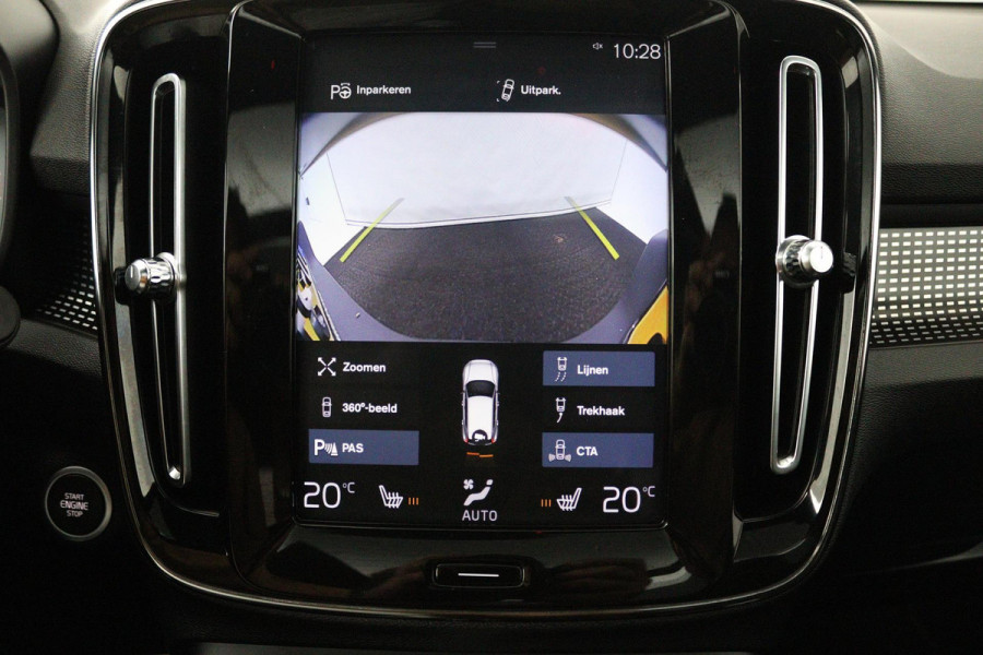 Volvo XC40 2.0 T4 R-Design (PANORAMADAK, CAMERA, STOELVERWARMING, MEMORY SEATS, HARMAN KARDON)