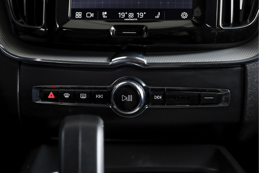 Volvo XC60 2.0 Recharge T6 AWD Plus Dark | S/K-Panodak | Dig. Cockpit | Adapt. Cruise | Memory Stoelen | Elek. Klep | Stoel-+stuurverw. | 360 Camera | NAV+App. Connect | LM 19" | 9702