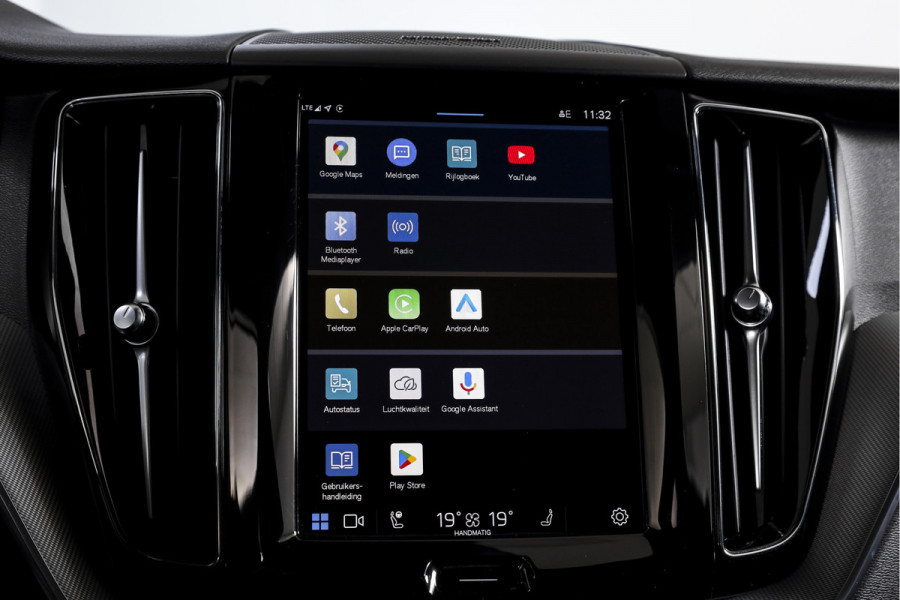 Volvo XC60 2.0 Recharge T6 AWD Plus Dark | S/K-Panodak | Dig. Cockpit | Adapt. Cruise | Memory Stoelen | Elek. Klep | Stoel-+stuurverw. | 360 Camera | NAV+App. Connect | LM 19" | 9702
