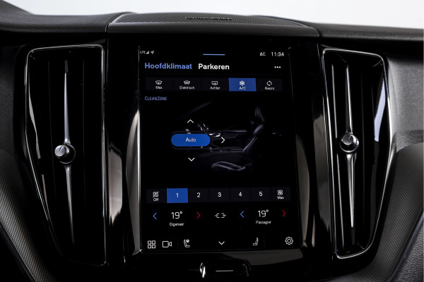Volvo XC60 2.0 Recharge T6 AWD Plus Dark | S/K-Panodak | Dig. Cockpit | Adapt. Cruise | Memory Stoelen | Elek. Klep | Stoel-+stuurverw. | 360 Camera | NAV+App. Connect | LM 19" | 9702
