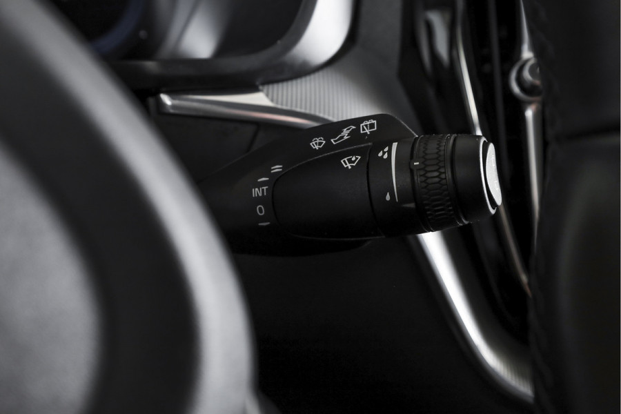 Volvo XC60 2.0 Recharge T6 AWD Plus Dark | S/K-Panodak | Dig. Cockpit | Adapt. Cruise | Memory Stoelen | Elek. Klep | Stoel-+stuurverw. | 360 Camera | NAV+App. Connect | LM 19" | 9702
