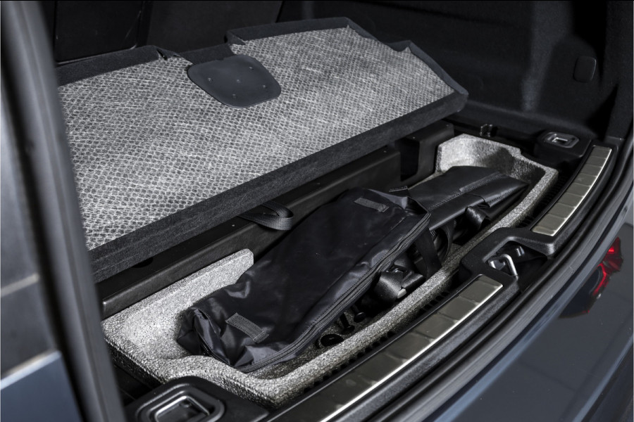 Volvo XC60 2.0 Recharge T6 AWD Plus Dark | S/K-Panodak | Dig. Cockpit | Adapt. Cruise | Memory Stoelen | Elek. Klep | Stoel-+stuurverw. | 360 Camera | NAV+App. Connect | LM 19" | 9702
