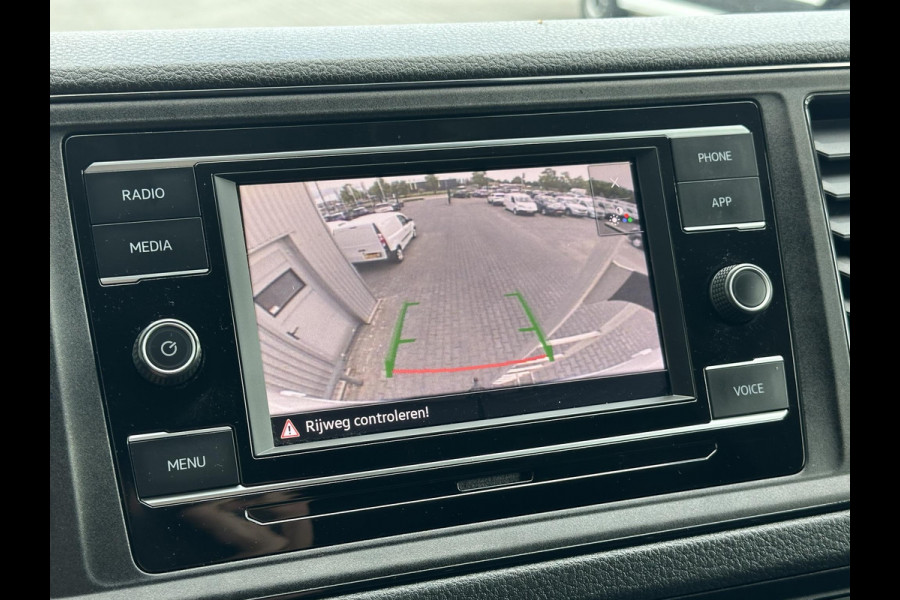 Volkswagen Crafter 35 2.0 TDI L4H3*A/C*CRUISE*HAAK*CAM*CARPLAY*3PERS*