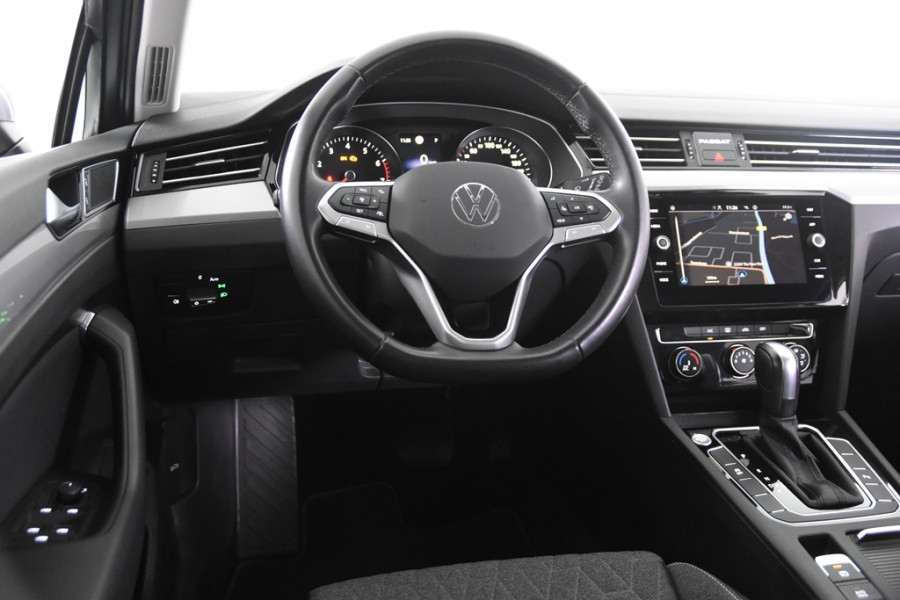 Volkswagen Passat Variant 1.5 TSI DSG *1ste eigenaar*Navigatie*Park assist*