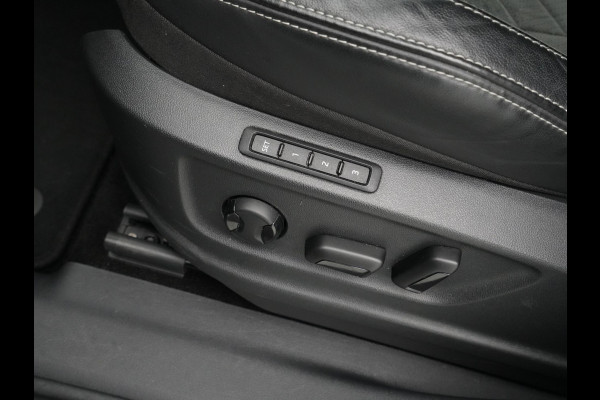 Škoda Kodiaq 1.5 TSI 150pk DSG Sportline Business Navigatie Wegkl. trekhaak Stoelverwarming Elek. klep 30