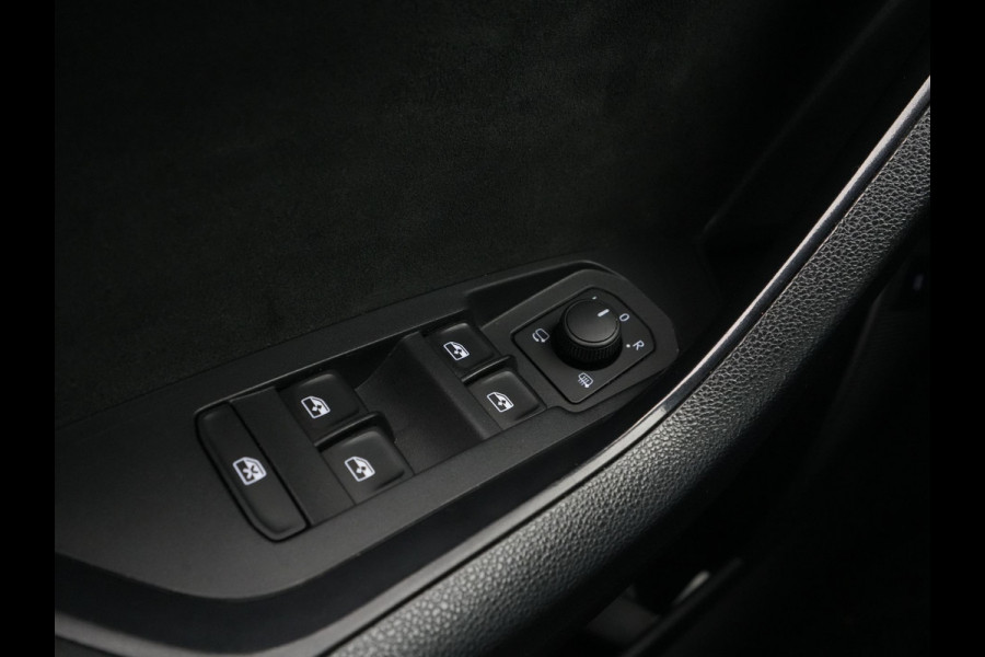 Škoda Kodiaq 1.5 TSI 150pk DSG Sportline Business Navigatie Wegkl. trekhaak Stoelverwarming Elek. klep 30