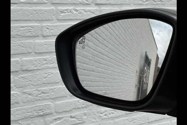 Peugeot 308 SW 1.2 PureTech Allure Leder/alcantara Led koplampen Camera Cruise Navigatie