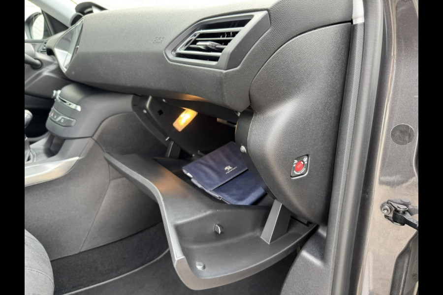 Peugeot 308 SW 1.2 PureTech Allure Leder/alcantara Led koplampen Camera Cruise Navigatie