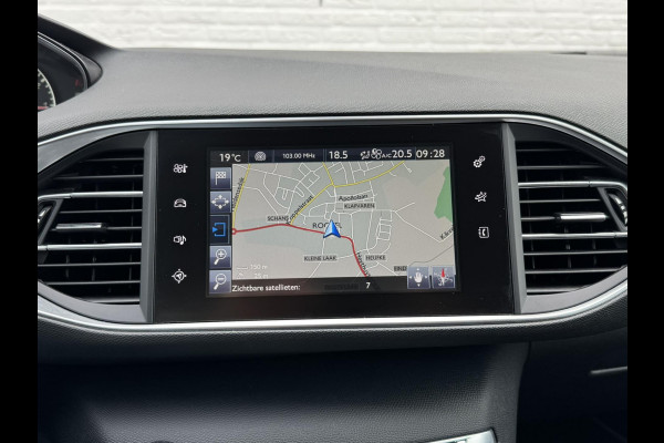 Peugeot 308 SW 1.2 PureTech Allure Leder/alcantara Led koplampen Camera Cruise Navigatie