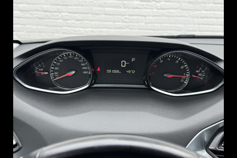 Peugeot 308 SW 1.2 PureTech Allure Leder/alcantara Led koplampen Camera Cruise Navigatie