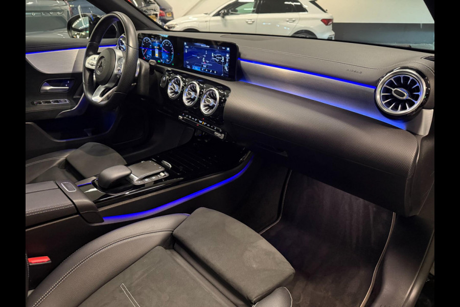 Mercedes-Benz A-Klasse 250 e AMG PREMIUM 218PK SFEERVERL/NAVI/DAB/LED/V-COCKPIT/CARPLAY///