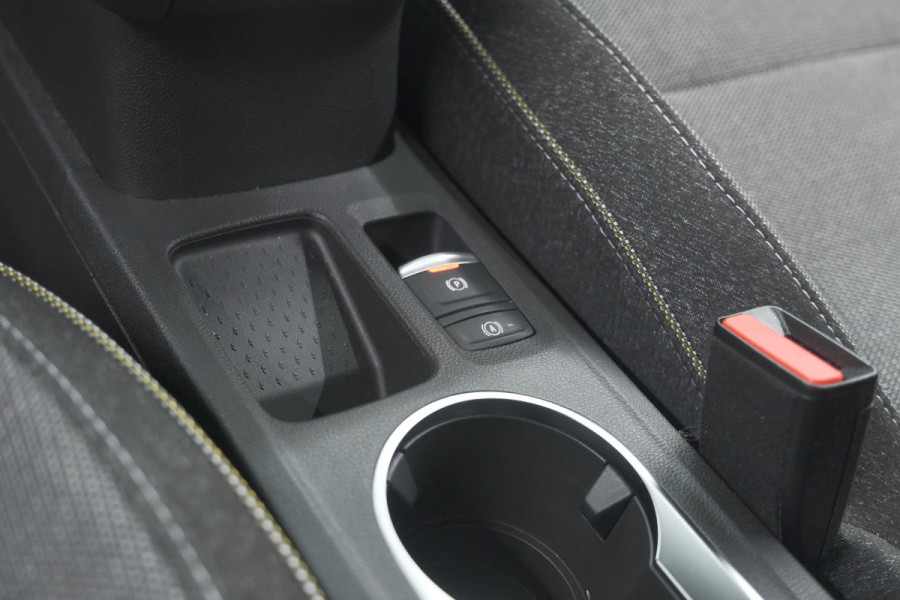 Renault Captur Mild Hybrid 160 EDC Techno | Camera | Navigatie | Apple Carplay | Pack Full Screen