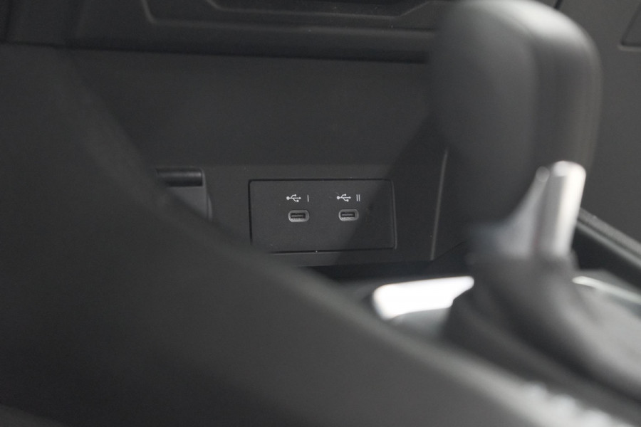Renault Captur Mild Hybrid 160 EDC Techno | Camera | Navigatie | Apple Carplay | Pack Full Screen