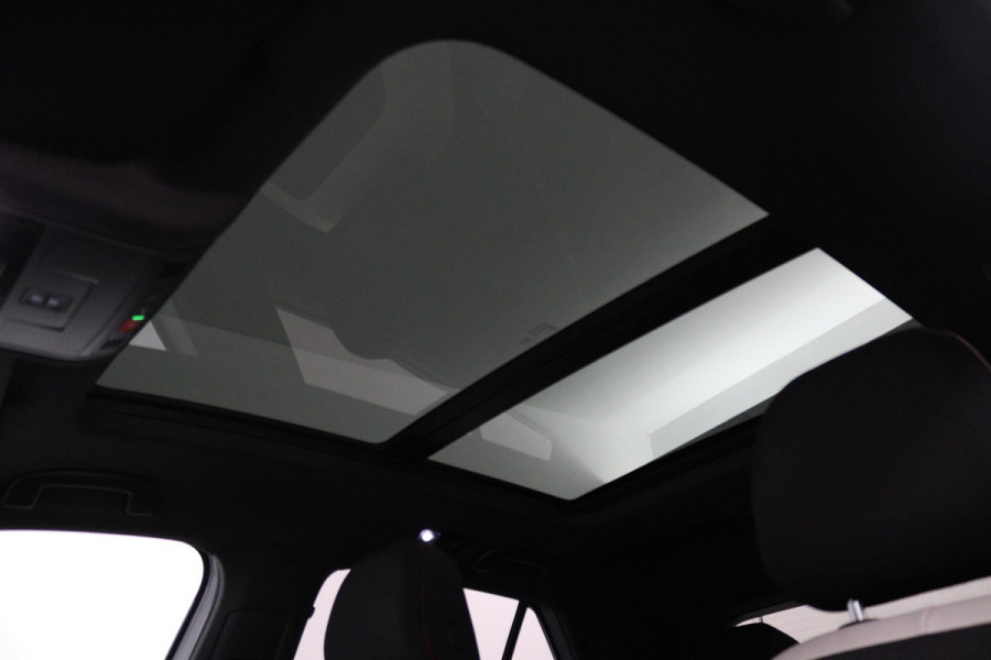 Volkswagen T-Roc 1.5 TSI Sport Business R (PANORAMADAK, DIGITALE COCKPIT, STOELVERWARMING, CAMERA, 1e EIGENAAR, GOED ONDERHOUDEN)