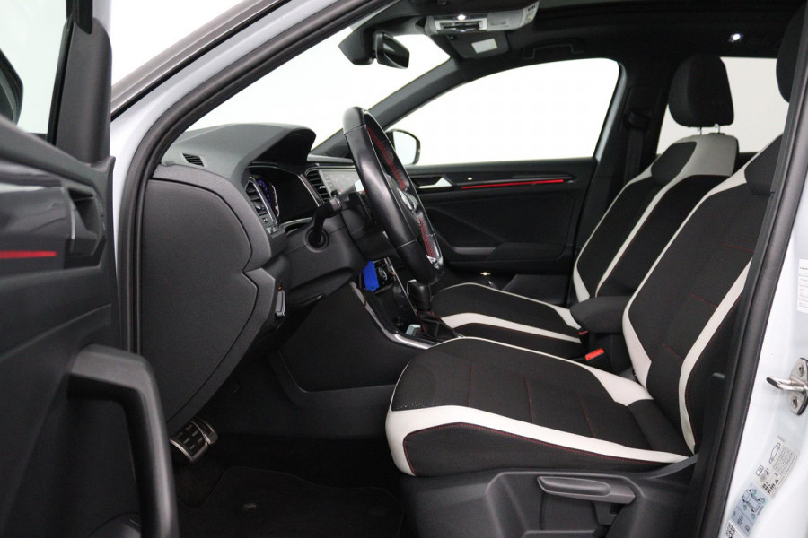 Volkswagen T-Roc 1.5 TSI Sport Business R (PANORAMADAK, DIGITALE COCKPIT, STOELVERWARMING, CAMERA, 1e EIGENAAR, GOED ONDERHOUDEN)