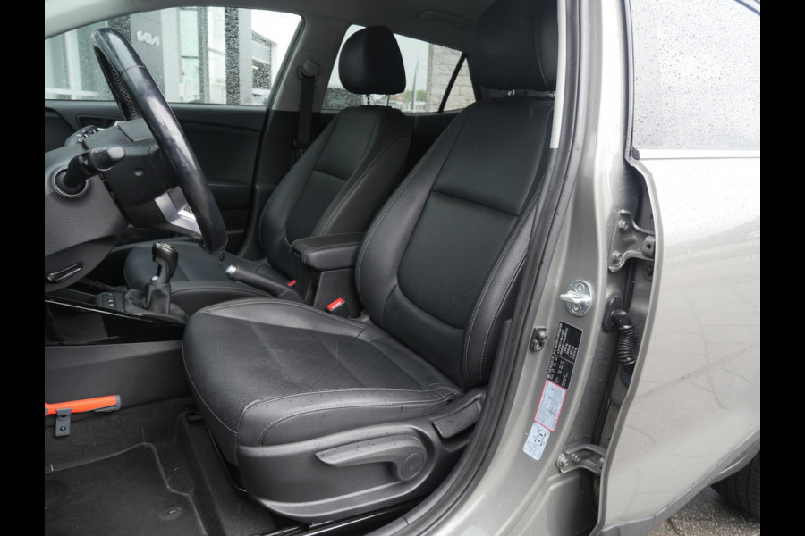 Kia Stonic 1.0 T-GDi ExecutiveLine | Clima | Cruise | Camera | Navi | Keyless | Stoel-stuur-verwarming |
