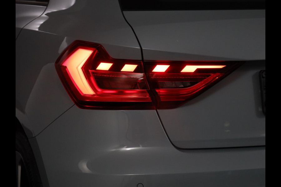 Audi A1 Sportback 40 TFSI Pro Line S 200pk S-tronic|  half-leder| LM-velgen| Navigatie| Parkeersensoren | Stoelverwarming | Led koplampen