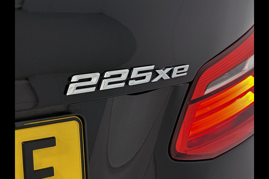 BMW 2 Serie Active Tourer 225xe iPerformance PLUG-IN HYBRID NAVI CRUISE