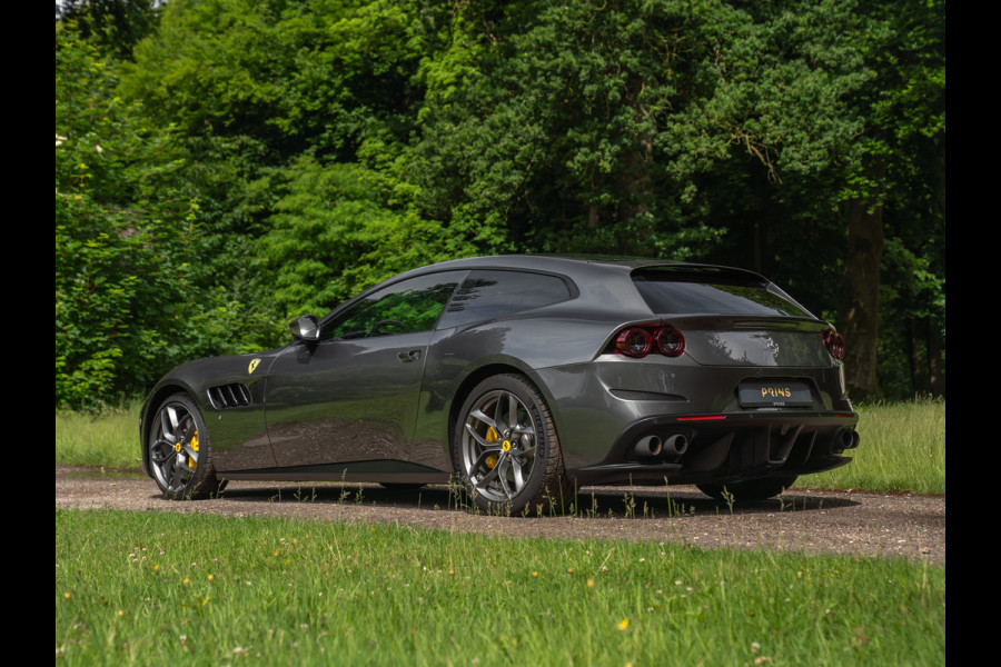 Ferrari GTC4 Lusso T 3.9 V8 | Lift | Pano-dak | Pass. display | 360 cam | Adapt. koplampen | Orig. NL