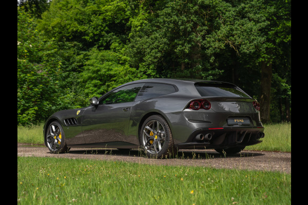 Ferrari GTC4 Lusso T 3.9 V8 | Lift | Pano-dak | Pass. display | 360 cam | Adapt. koplampen | Orig. NL
