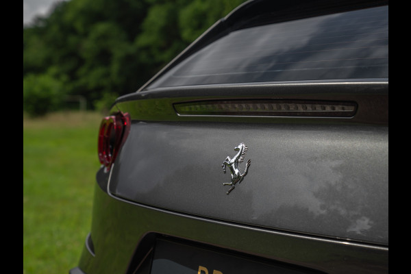 Ferrari GTC4 Lusso T 3.9 V8 | Lift | Pano-dak | Pass. display | 360 cam | Adapt. koplampen | Orig. NL
