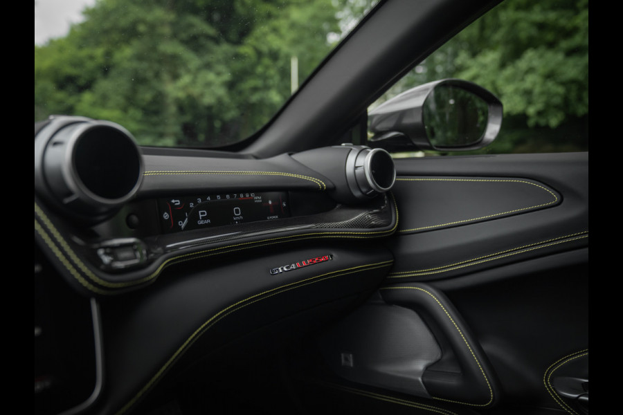 Ferrari GTC4 Lusso T 3.9 V8 | Lift | Pano-dak | Pass. display | 360 cam | Adapt. koplampen | Orig. NL