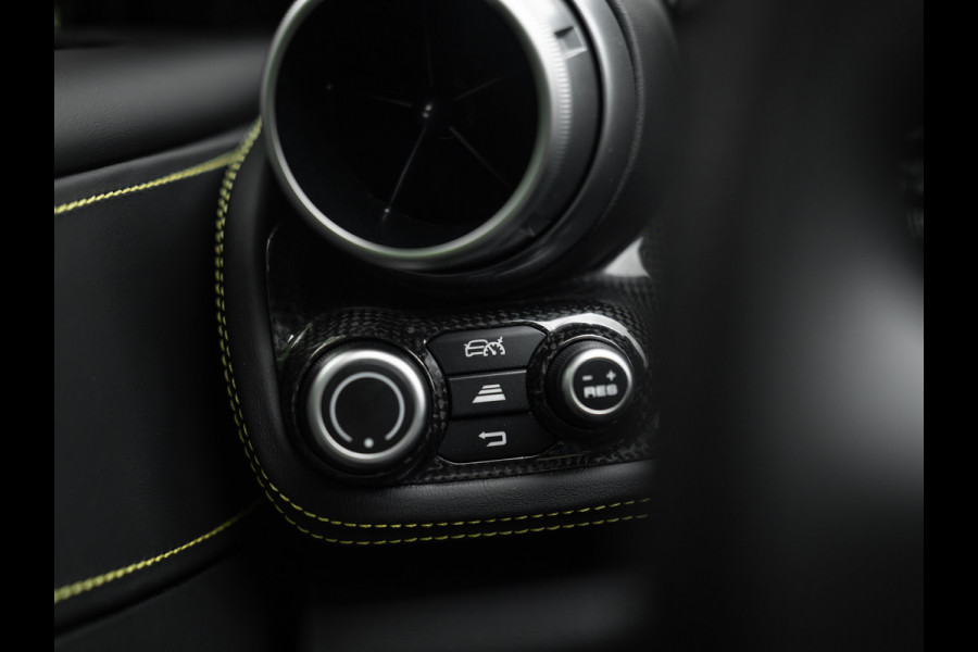Ferrari GTC4 Lusso T 3.9 V8 | Lift | Pano-dak | Pass. display | 360 cam | Adapt. koplampen | Orig. NL