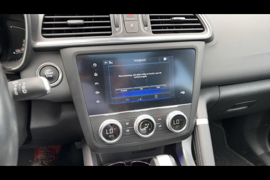 Renault Kadjar TCe 140 Intens | Trekhaak | Panoramadak | 19 Inch | Navigatie | Camera