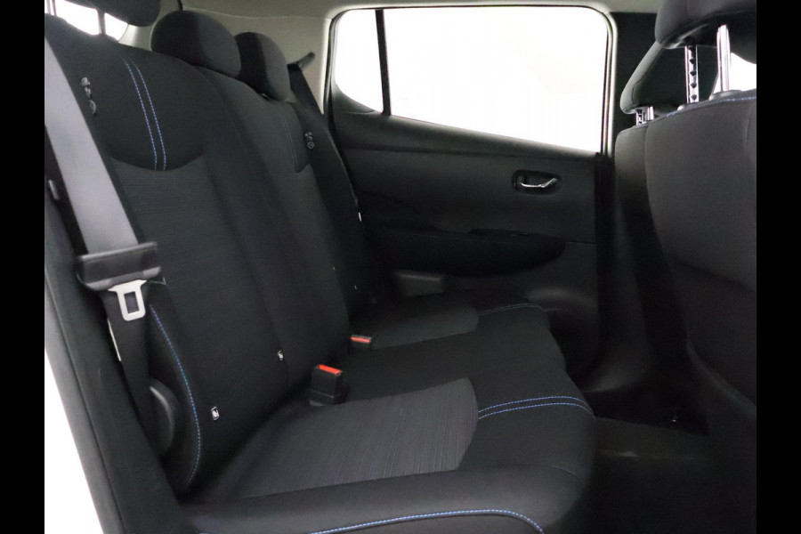 Nissan Leaf NISMO Pack N-Connecta 40 kWh | Accu 88% | Navigatie | Stoelverwarming | Privacy Glass |