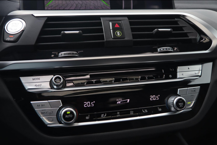 BMW X4 M40i M Sport / PANODAK / HUD / KEYLESS / DODEHOEK / CAMERA / 21''