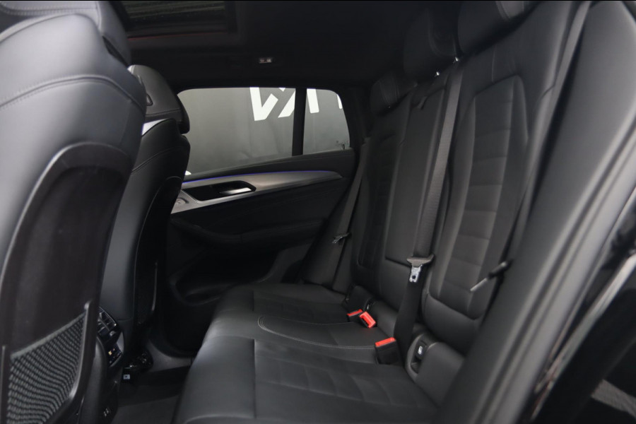 BMW X4 M40i M Sport / PANODAK / HUD / KEYLESS / DODEHOEK / CAMERA / 21''