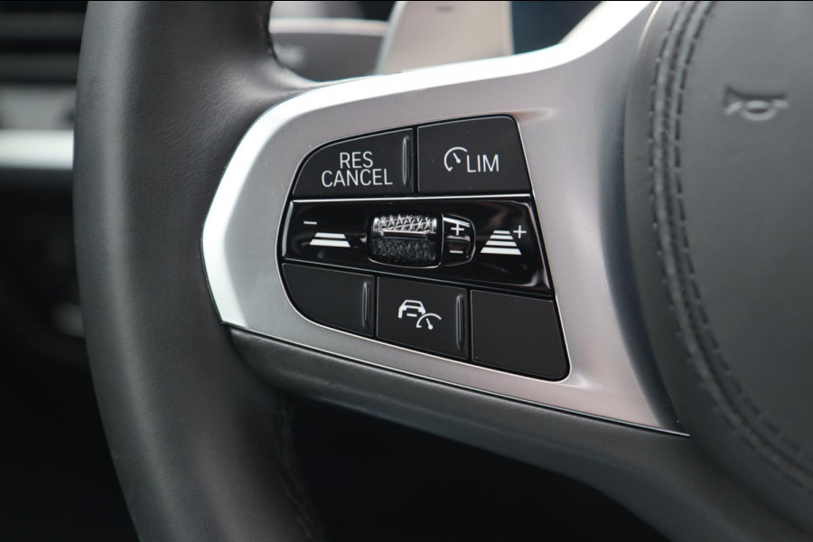 BMW X4 M40i M Sport / PANODAK / HUD / KEYLESS / DODEHOEK / CAMERA / 21''