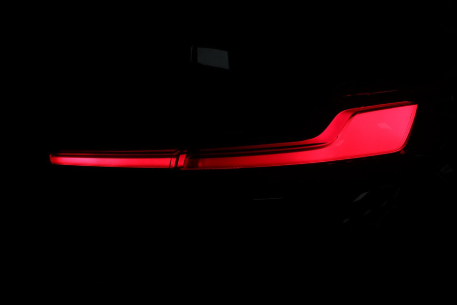 BMW X4 M40i M Sport / PANODAK / HUD / KEYLESS / DODEHOEK / CAMERA / 21''