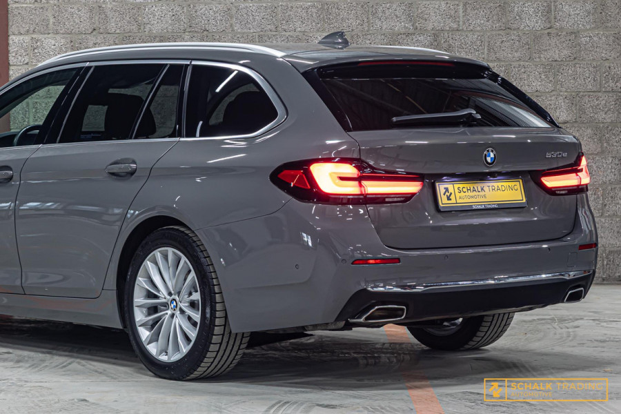 BMW 5 Serie 530e High Executive|Cam|E-stoel|Dealer ond|Garan