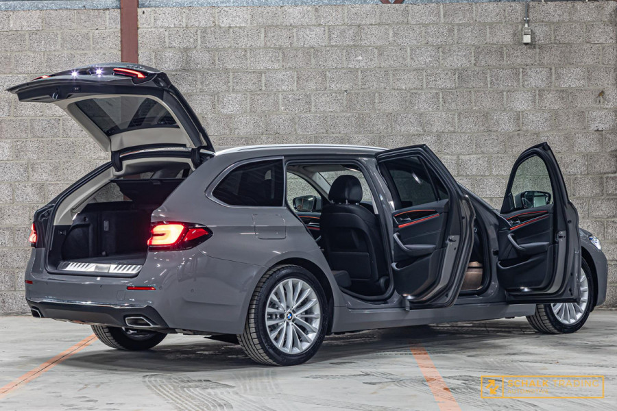BMW 5 Serie 530e High Executive|Cam|E-stoel|Dealer ond|Garan