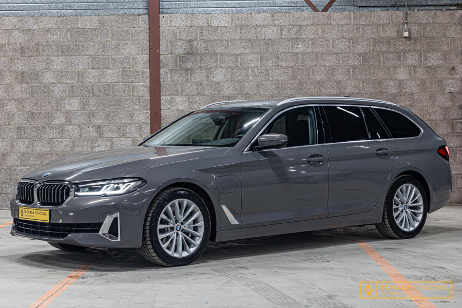 BMW 5 Serie 530e High Executive|Cam|E-stoel|Dealer ond|Garan