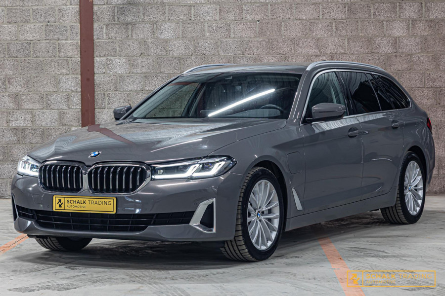 BMW 5 Serie 530e High Executive|Cam|E-stoel|Dealer ond|Garan