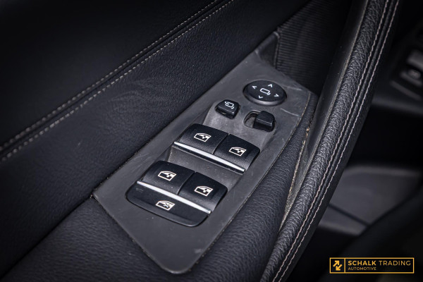 BMW 5 Serie 530e High Executive|Cam|E-stoel|Dealer ond|Garan